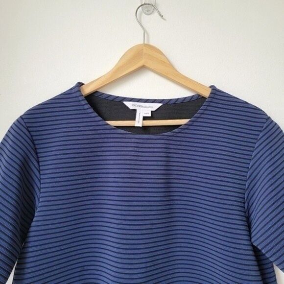 BCBGENERATION Black Blue Striped Crop Top - Picture 2 of 6